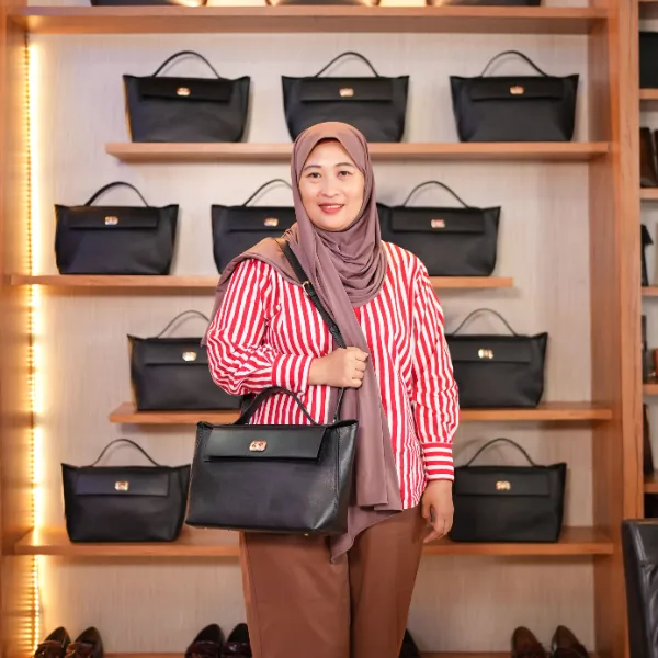 Tas Kulit Custom Model Sendiri