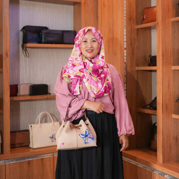 Gambar tambahan